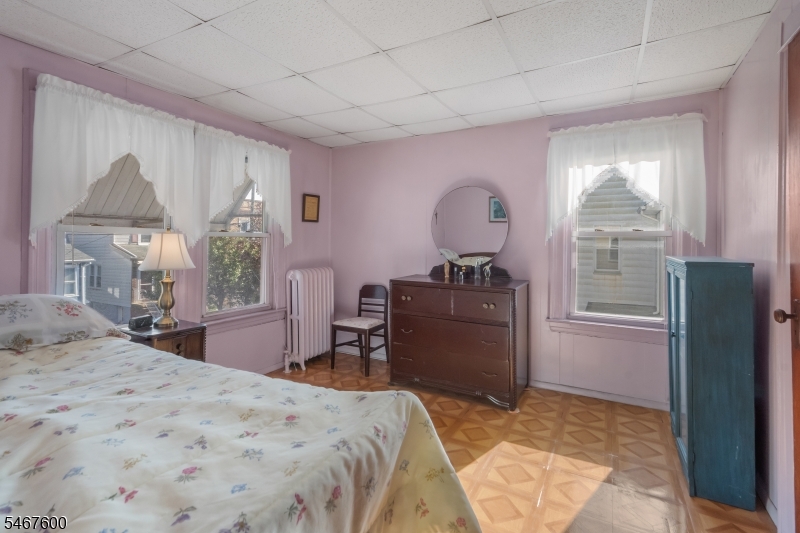 8315 4TH Avenue North Bergen NJ 07047