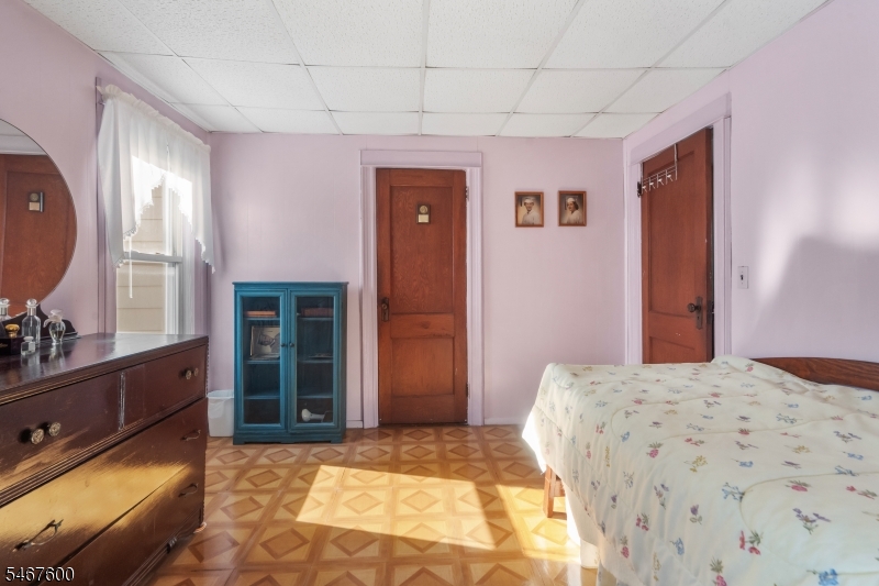 8315 4TH Avenue North Bergen NJ 07047