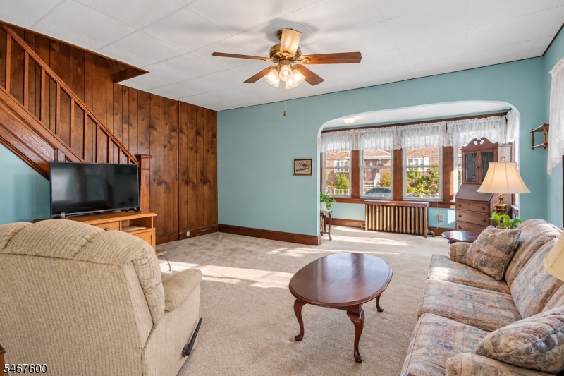 8315 4TH Avenue North Bergen NJ 07047