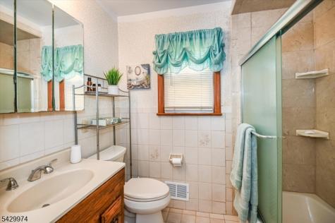 111 Jackson Avenue Wayne NJ 07470