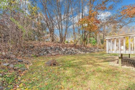 39 Delaware Road West Milford NJ 07421