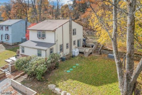 39 Delaware Road West Milford NJ 07421