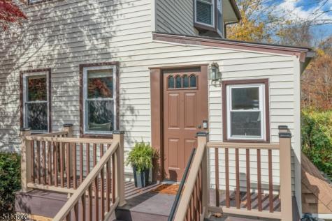 39 Delaware Road West Milford NJ 07421