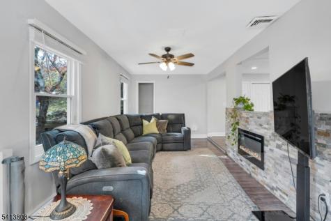 39 Delaware Road West Milford NJ 07421