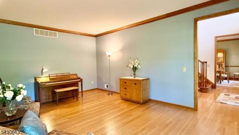 26 Poling Farm Court Montgomery NJ 08502