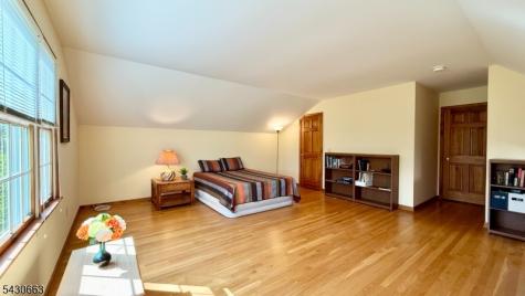 26 Poling Farm Court Montgomery NJ 08502