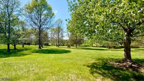 26 Poling Farm Court Montgomery NJ 08502