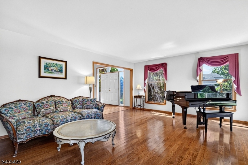 46 Waverly Place South Brunswick NJ 08852