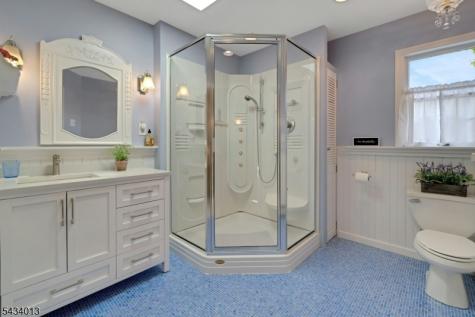 29 Sandra Lane Randolph NJ 07869