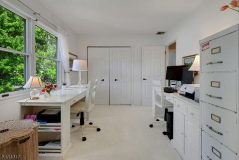29 Sandra Lane Randolph NJ 07869