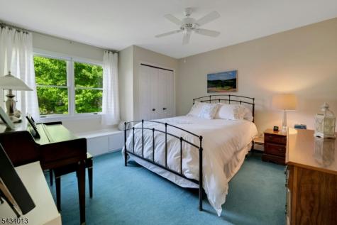 29 Sandra Lane Randolph NJ 07869