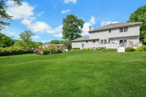 29 Sandra Lane Randolph NJ 07869