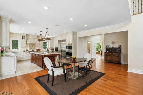 2 Arianna Court East Hanover NJ 07936
