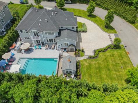 2 Arianna Court East Hanover NJ 07936