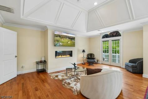 2 Arianna Court East Hanover NJ 07936