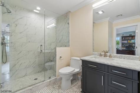 2 Arianna Court East Hanover NJ 07936