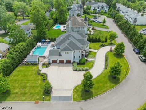 2 Arianna Court East Hanover NJ 07936