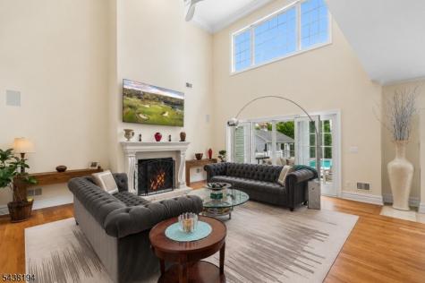 2 Arianna Court East Hanover NJ 07936
