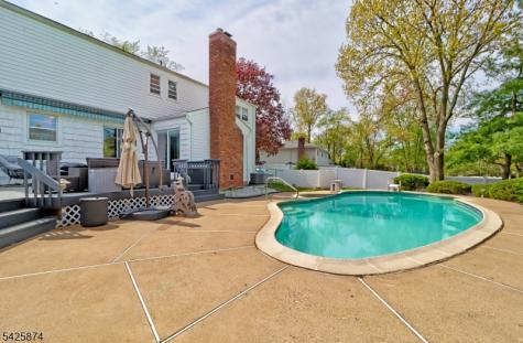 13 Hanover Road East Hanover NJ 07936