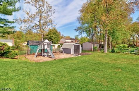 13 Hanover Road East Hanover NJ 07936