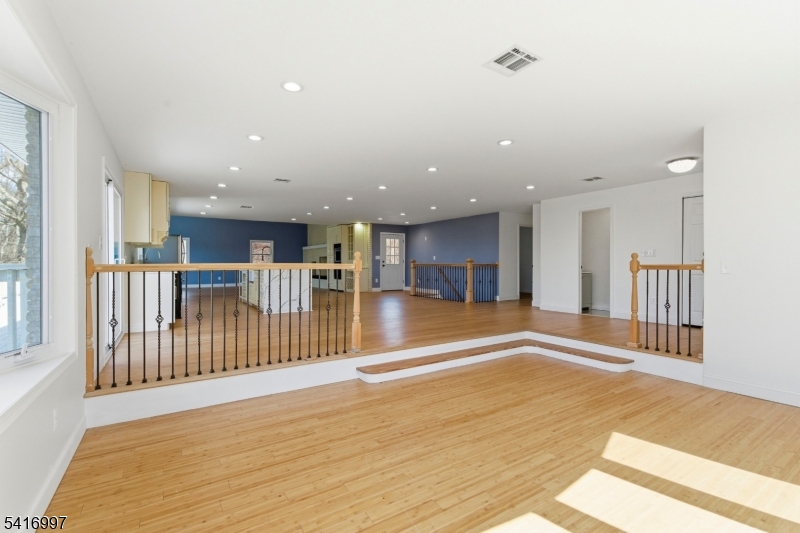 2 Rossi Drive Clinton NJ 08809