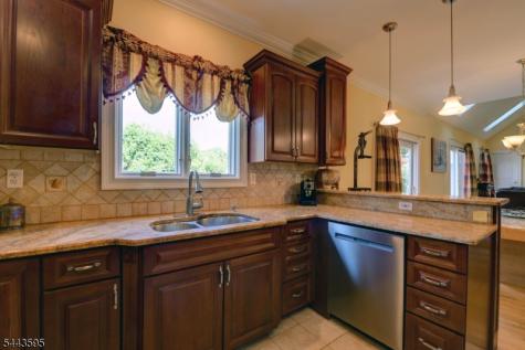 66 Boulevard Pequannock NJ 07440
