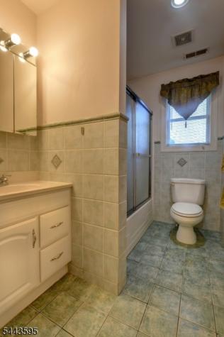 66 Boulevard Pequannock NJ 07440