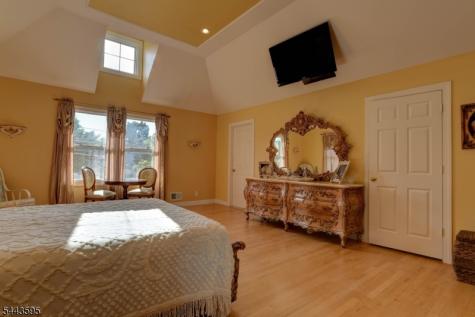 66 Boulevard Pequannock NJ 07440