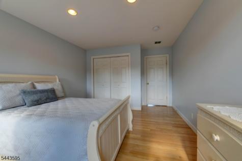66 Boulevard Pequannock NJ 07440