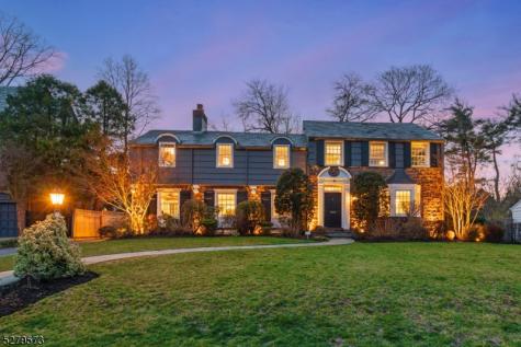 16 Greenview Way Montclair NJ 07043