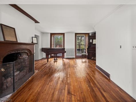 19 E Mill Road Washington NJ 07853