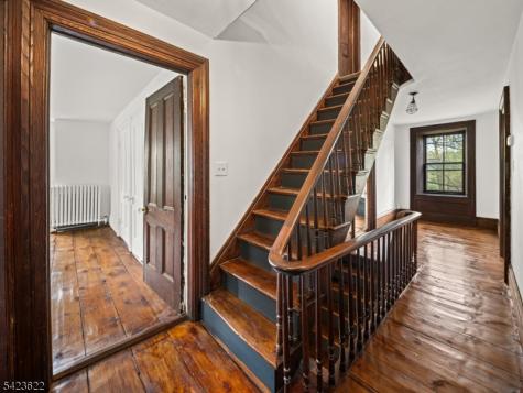19 E Mill Road Washington NJ 07853