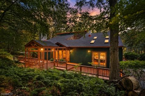 5 Apgar Way Tewksbury NJ 08833