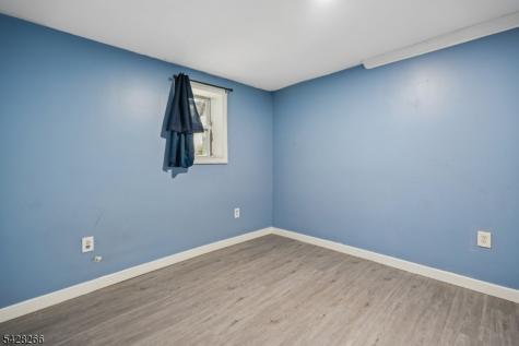 124 Highland Avenue Newark NJ 07104