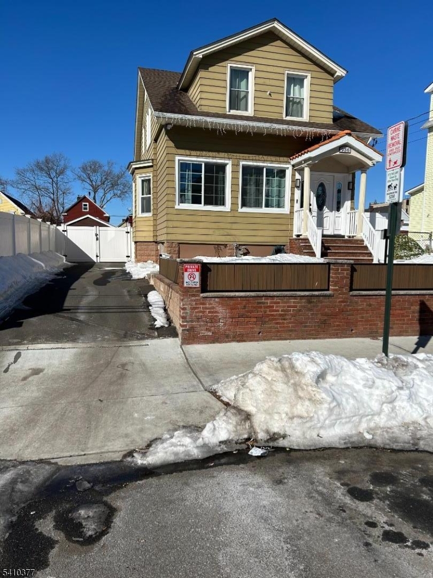 934 Monroe Avenue Elizabeth NJ 07208