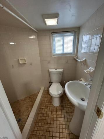 934 Monroe Avenue Elizabeth NJ 07208