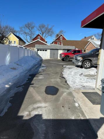 934 Monroe Avenue Elizabeth NJ 07208