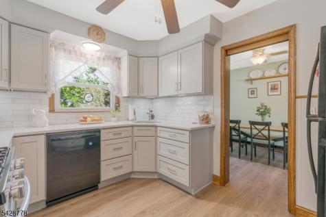 246 4TH Street Dunellen NJ 08812