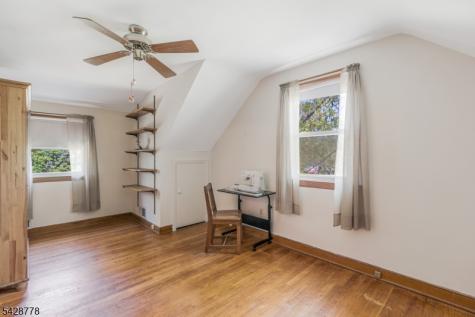 246 4TH Street Dunellen NJ 08812