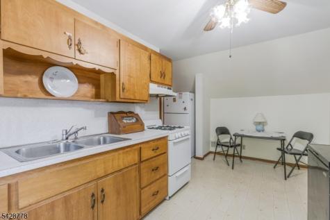 246 4TH Street Dunellen NJ 08812