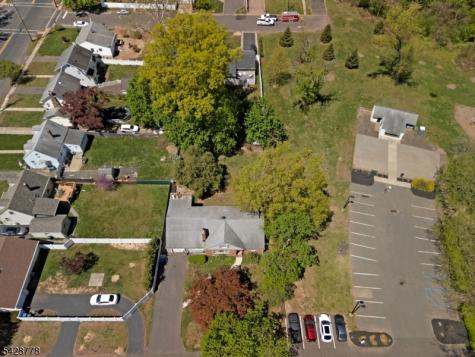 246 4TH Street Dunellen NJ 08812