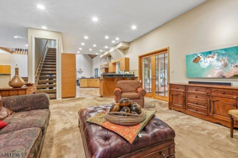 28 Tammy Hill Trail Randolph NJ 07869
