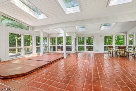 28 Tammy Hill Trail Randolph NJ 07869