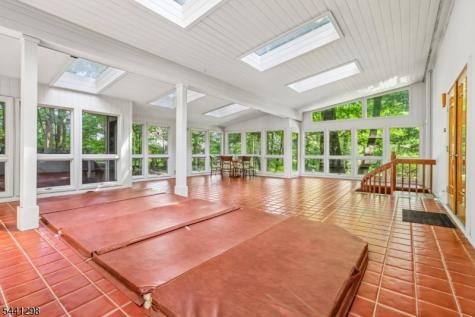 28 Tammy Hill Trail Randolph NJ 07869