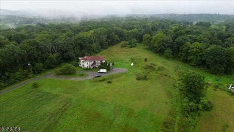 111 Cemetery Road Hope NJ 07825