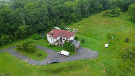 111 Cemetery Road Hope NJ 07825