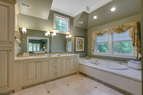11 Schoolhouse Lane Mendham NJ 07960