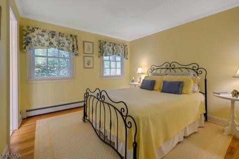 11 Schoolhouse Lane Mendham NJ 07960