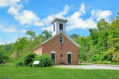 11 Schoolhouse Lane Mendham NJ 07960