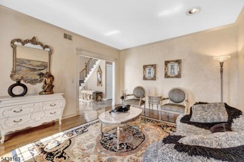 1 Bailiwick Drive Warren NJ 07059
